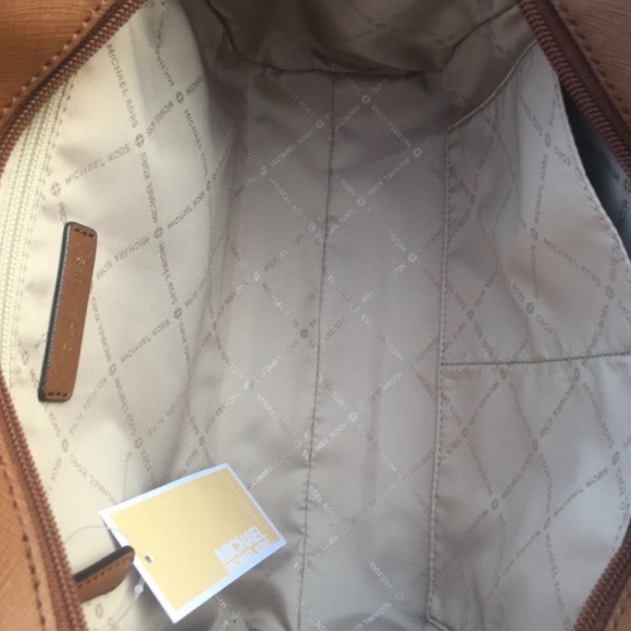 NWT Michael Kors Jet Set Chain Lg Shoulder Tote - Picture 4 of 5